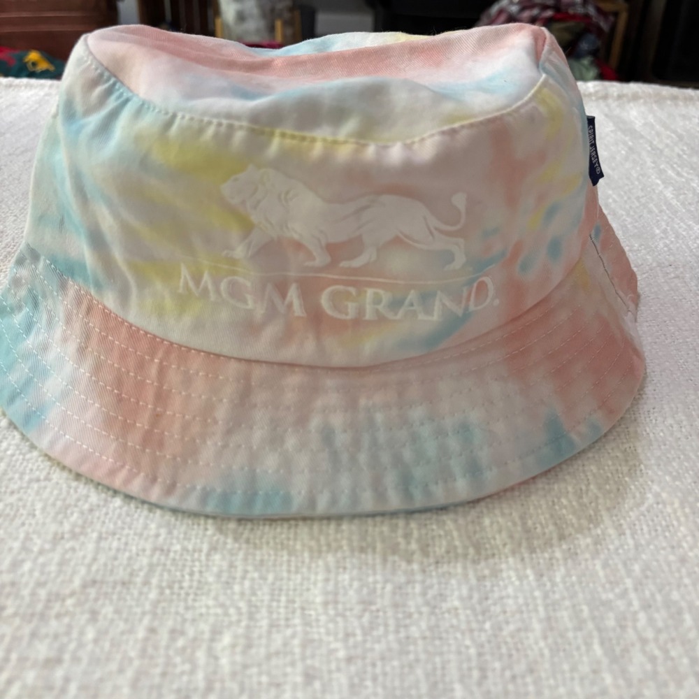 MGM Grand Spirit Jersey Pastel Tie Dye Bucket Hat Lion Logo Las Vegas Resort
